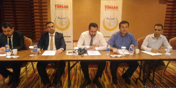 Turizmcilerden ‘Adalet Yürüyüşü’ne Tepki