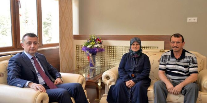 Şehit Ailesinden Vali Büyükakın’a Ziyaret