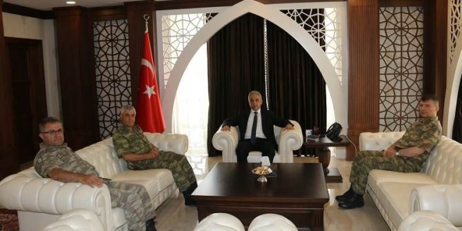 Korgeneral Çetin Hakkari’de