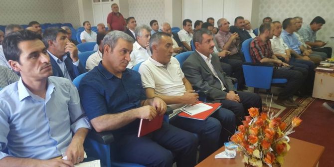 Gevaş’ta Muhtarlarla İstişare Toplantısı