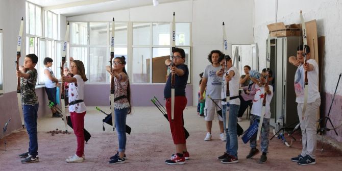 Karaman’da Gençler Ata Sporu Okçuluğu Öğreniyor