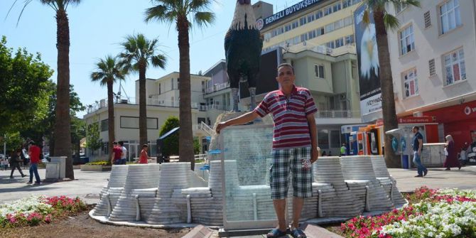 İki Yıldır Yaşadığını Kanıtlamaya Çalışıyor