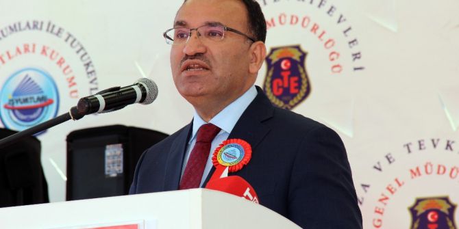 Bakan Bozdağ: "Raporu Hazırlayan Raportör Adil, Objektif Ve Dürüst Değil"