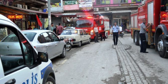 Şiddetli Rüzgar Çatıyı Yerinden Söktü