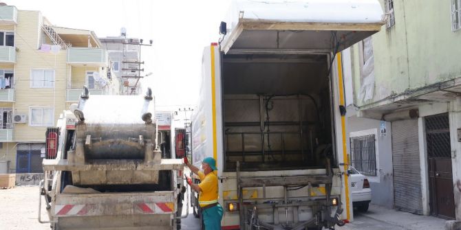 Akdeniz’de Çöp Konteynerleri Yıkanıyor