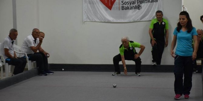 Huzurevinde Bocce Turnuvası