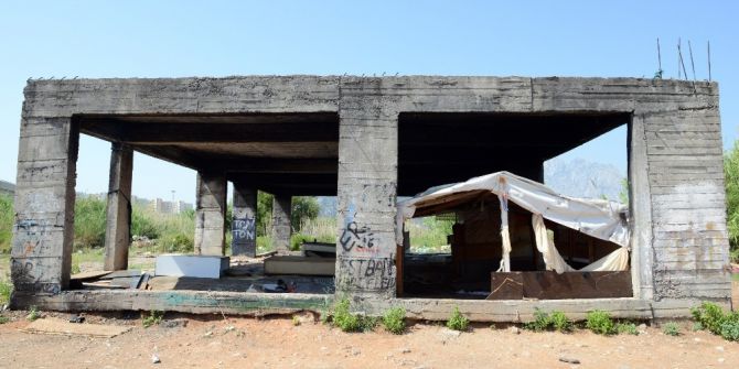 Konyaaltı Belediyesi’nden Metruk Yapılarda Temizlik