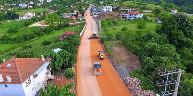 Hacı Mahmut Caddesi Asfalta Hazır