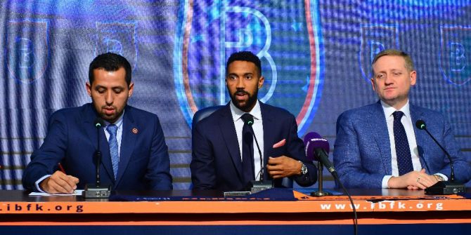 Gael Clichy: "Başakşehir’i Mini Bir Manchester City Olarak Görüyorum"