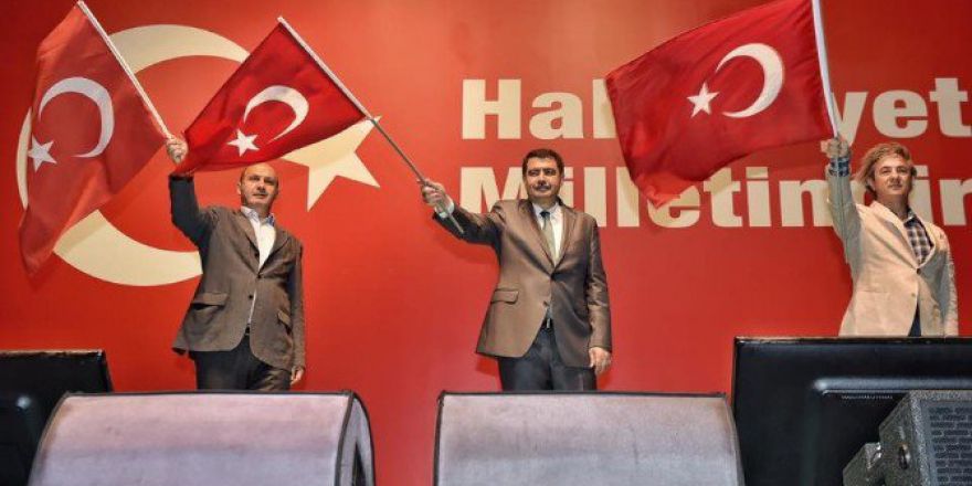 Vali Şahin, Taksim’de Nöbet Tutan Vatandaşlarla Bir Araya Geldi