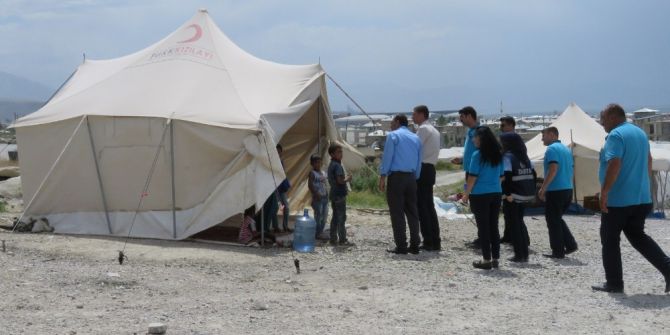 Edremit Belediyesinden Çadır Kuranlara Operasyon
