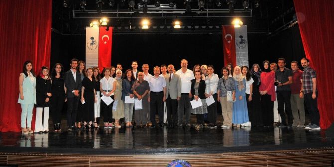 Tasarım Yarışmasında Dereceye Giren Öğrencilere Ödül