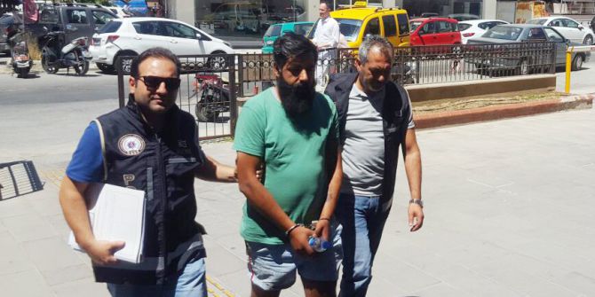 Kuşadası’nda Gençlere Uyuşturucu Hap Satan Kişi Tutuklandı