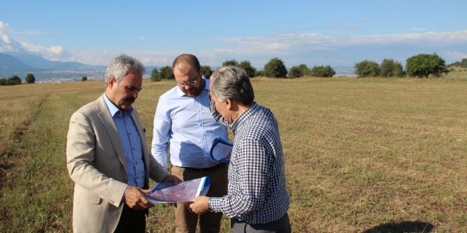 Milletvekillerinden Havaalanı Arazisinde İnceleme