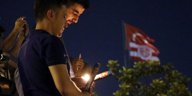 Antalyaspor Kutlamalarında Korkutan Yangın