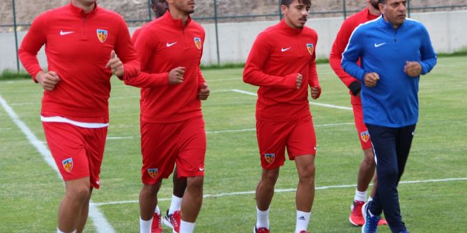 Kayserispor, Erzurum’da Teknik Ve Taktik Çalıştı