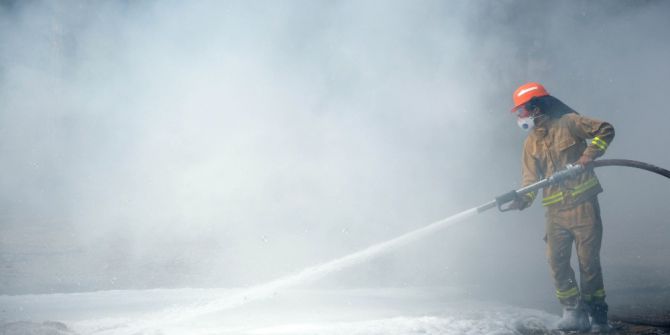 Afrikalı Ormancılara 45 Derecede Yangın Tatbikatı