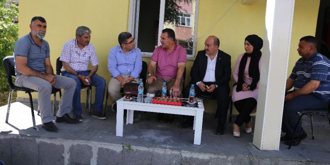 Ak Parti’li Aydın Varto’da