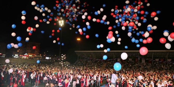 Gaün’de Mezuniyet Coşkusu