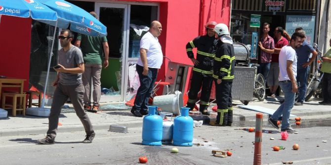 Cinnet Getiren Esnaf Ortalığı Birbirine Kattı