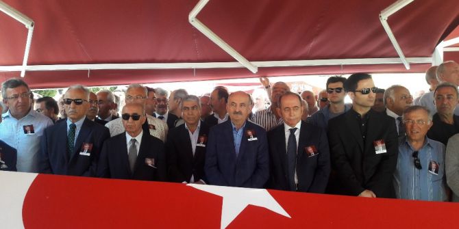 Eski Bakan Mehmet Moğultay Son Yolculuğuna Uğurlandı