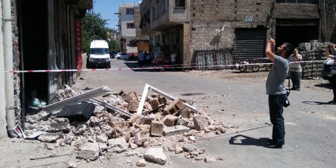 Gaziantep’de Duvar Çöktü: 3 Yaralı