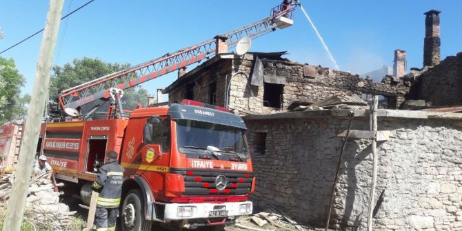 Beyşehir’de Ev Yangını