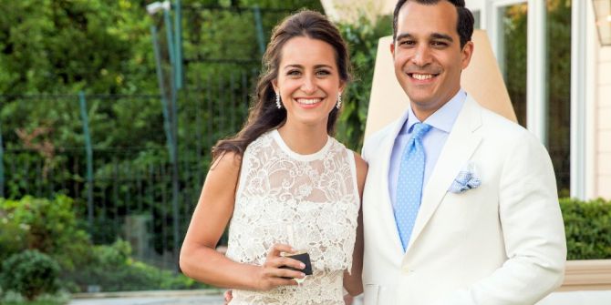 Esra Eczacıbaşı Ve Murat Coşkun Nişanlandı