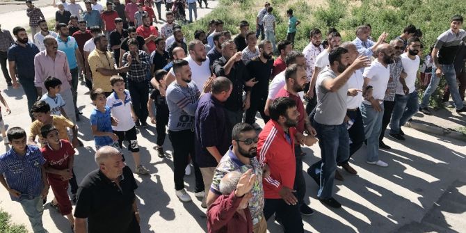 Mahalleliden ‘Uyuşturucuya Hayır’ Yürüyüşü