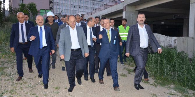 Bakan Akdağ, Yunus Emre Devlet Hastanesinde İncelemelerde Bulundu