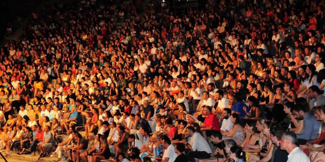 Sertap Erener Konserini Bir Türlü Bitiremedi