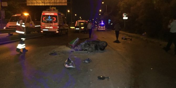 Lüks Araçla Gelen Kaza: 1 Ölü, 2 Yaralı