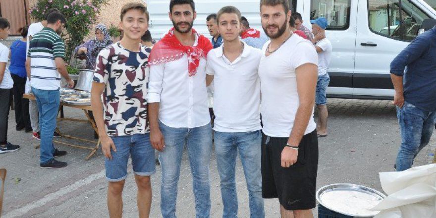 Kırkağaçlı Gençler Birliklerine Uğurlandı