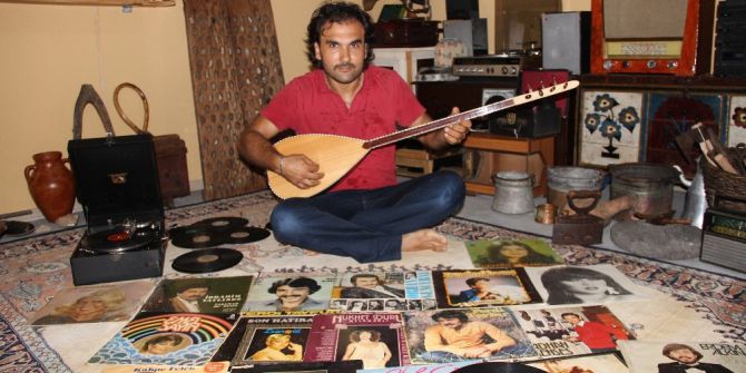 Günün Stresini Nostalji Odasında Atıyor