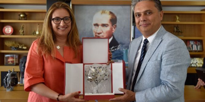 2’nci Kaleiçi Old Town Festivali’nde Atatürk Ve Bourghiba’ya Saygı