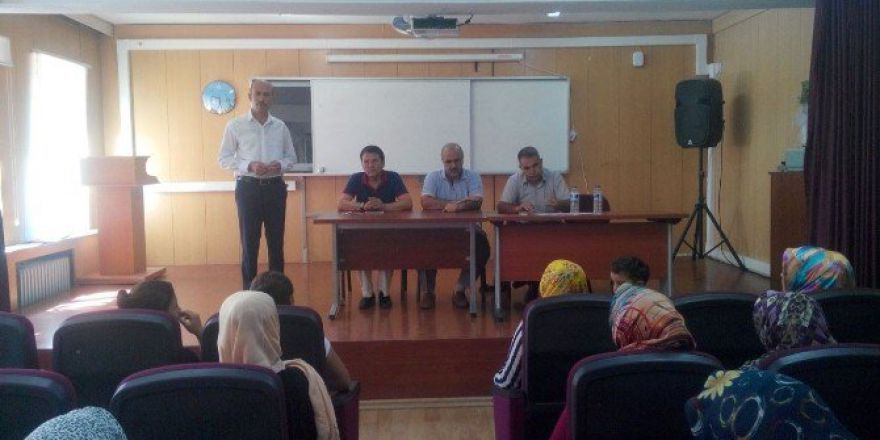 Veliler Kayıt Sistemi Hakkında Bilgilendirildi