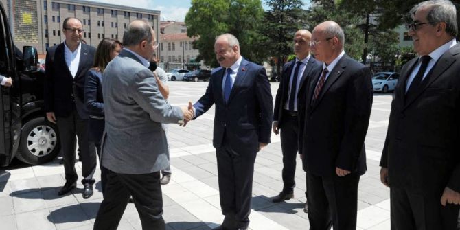 Sağlık Bakanı Akdağ, Vali Çakacak’a Yeni Görevinde Başarılar Diledi