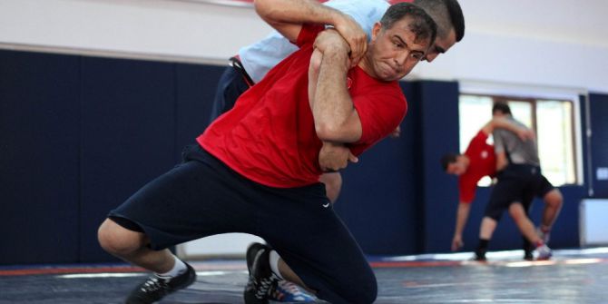 Sırtı Minder Görmeyen Şampiyon