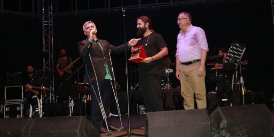 Koray Avcı Şarkılarını Yosk İçin Söyledi