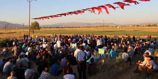 Pkk’nın Şehit Ettiği Kepçe Operatörü Son Yolculuğuna Uğurlandı