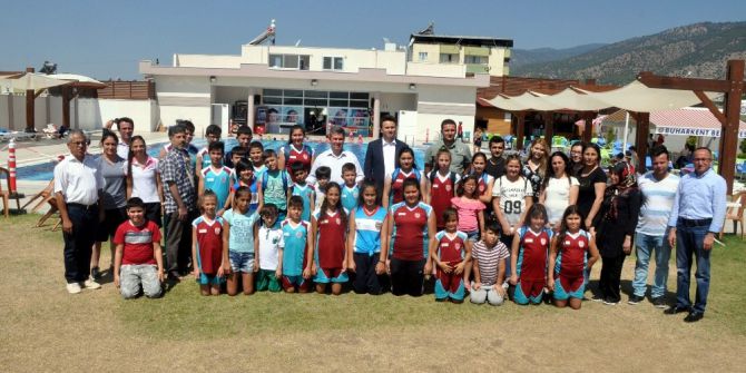 Buharkentli Öğrenciler Hayata Smaç Atmaya Devam Ediyor