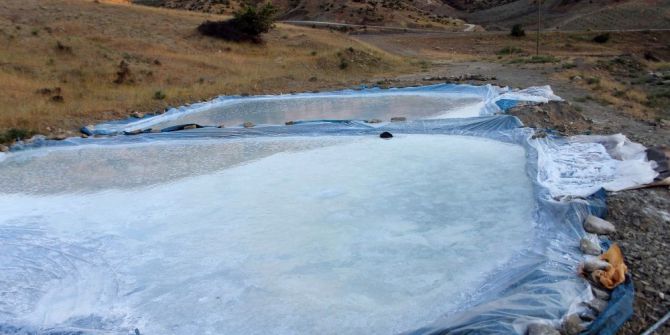 Siirt’te Kaya Tuzu Gençlerin Geçim Kaynağı Oldu