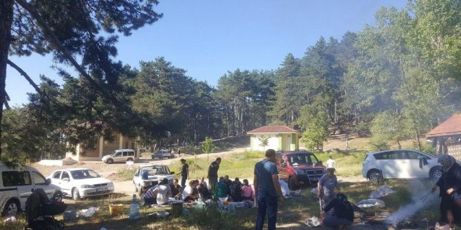 Piknik Alanları Doldu Taştı