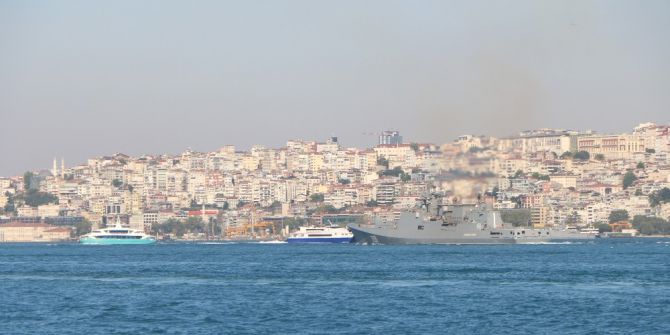Rus Savaş Gemisi "Amiral Essen" İstanbul Boğazı’ndan Geçti