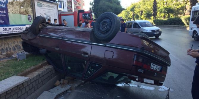 Düz Yolda Takla Atan Otomobilin Sürücüsü Hastaneye Kaldırıldı