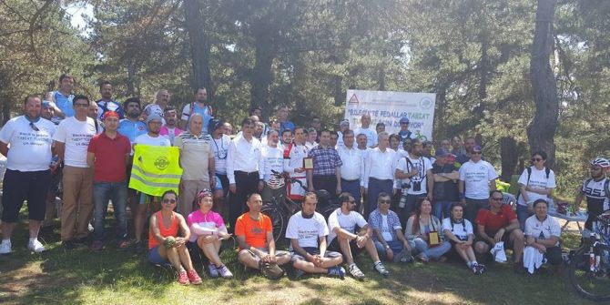 Bisikletliler Küçükelmalı Tabiat Parkı’nda