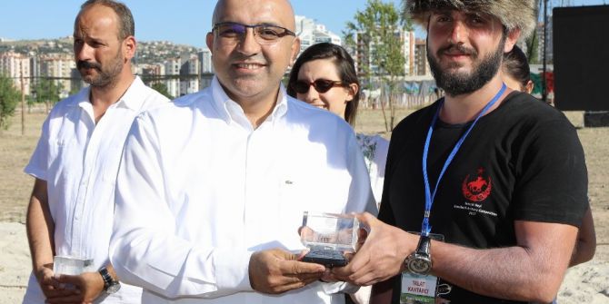 Erü’de ‘1. Uluslararası Sancak Beyi Atlı Okçuluk Müsabakası’ Ödül Töreni Düzenlendi