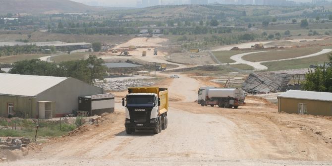 Zırhlı Birliklerden Geçecek Bulvarda Yoğun Çalışma