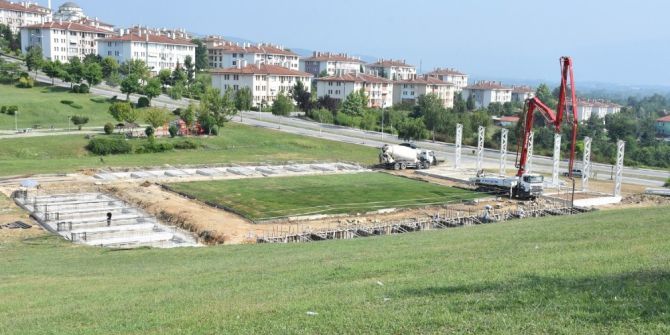 Güreş Alanına Tribün Yapılıyor