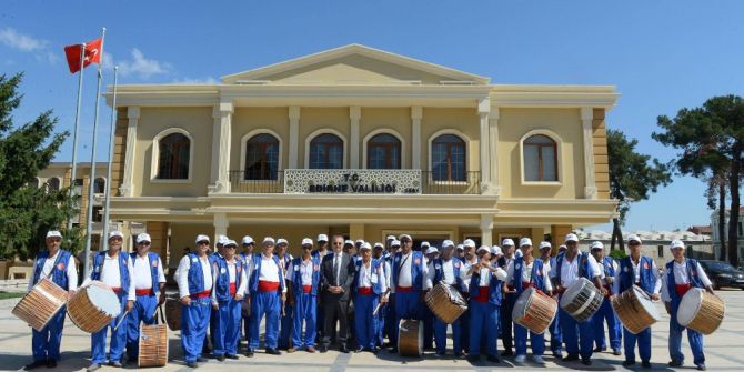 Edirne’nin Mülki Amirine Davullu Zurnalı Kırkpınar Daveti